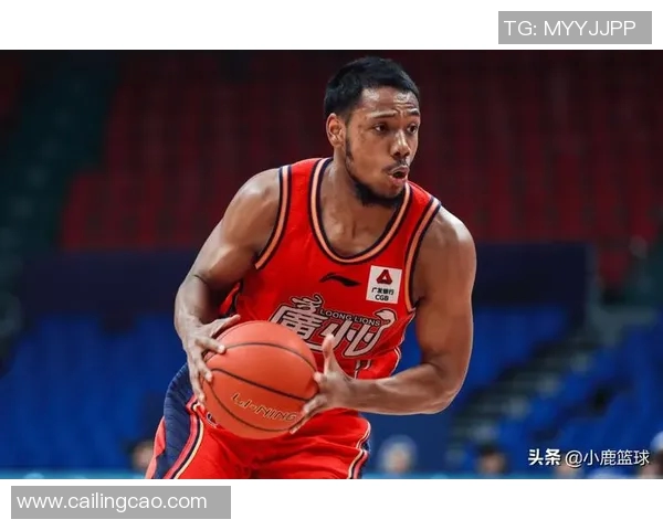 广州足球队成长之路:从默默无闻到辉煌成就的纪实故事 广州足球队成长之路:从默默无闻到辉煌成就的纪实故事